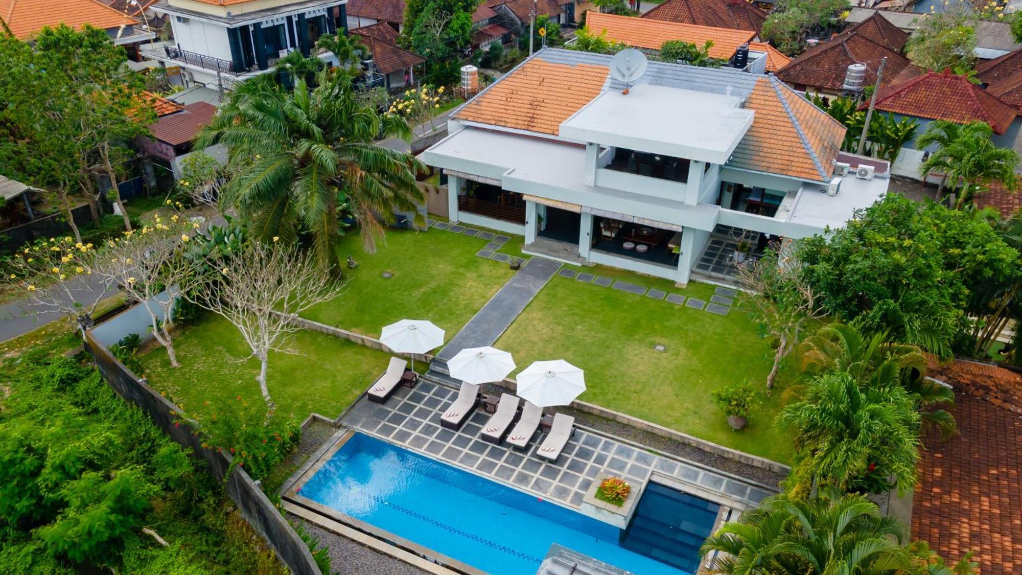 The Uma Villa